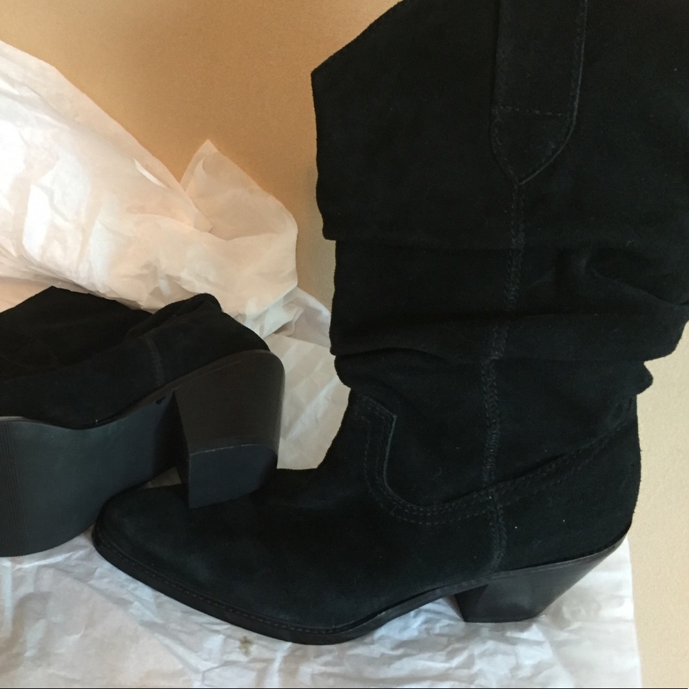Suede slouchy boots